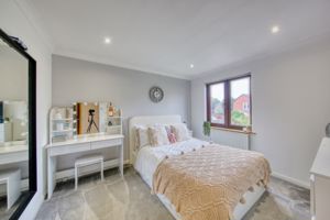 Bedroom- click for photo gallery